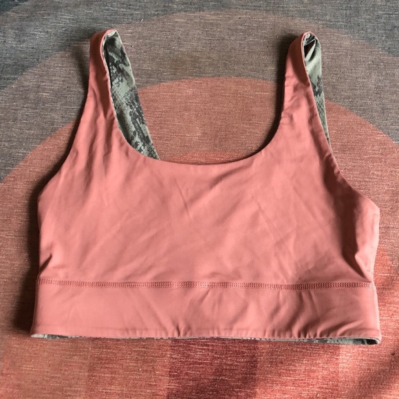 Fabletics Reversible Canyon Snakeskin Sports Bra - Picture 6 of 10